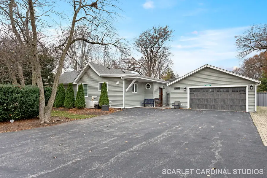 28W504 Rogers Avenue, Warrenville, IL 60555 - Image #2