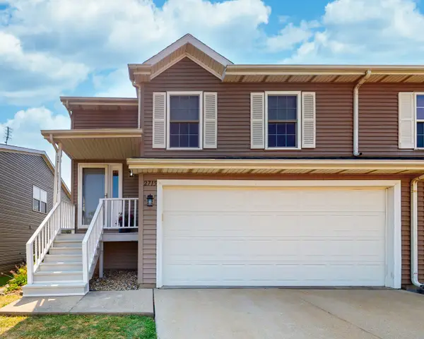 2715 Arrowhead Drive, Bloomington, IL 61704