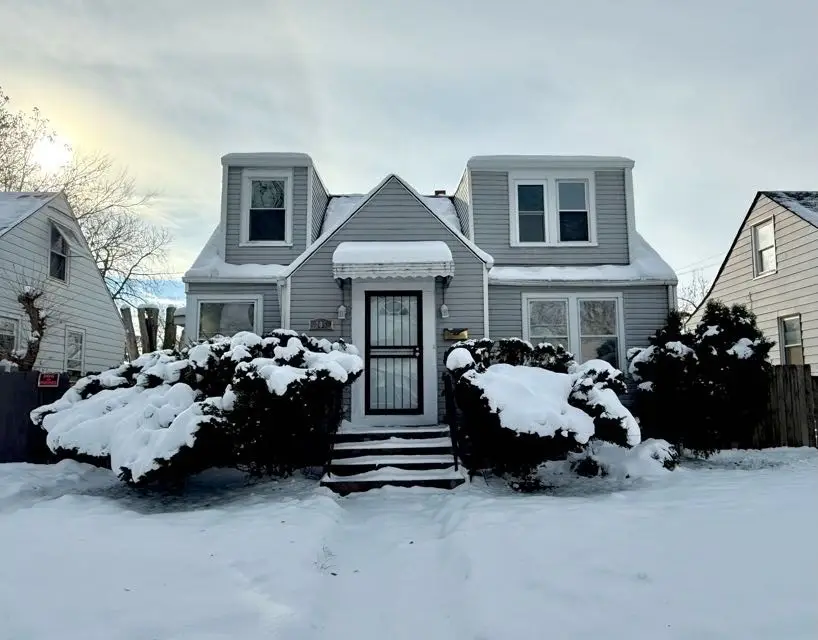 205 E 142nd Place, Dolton, IL 60419 - Image #1