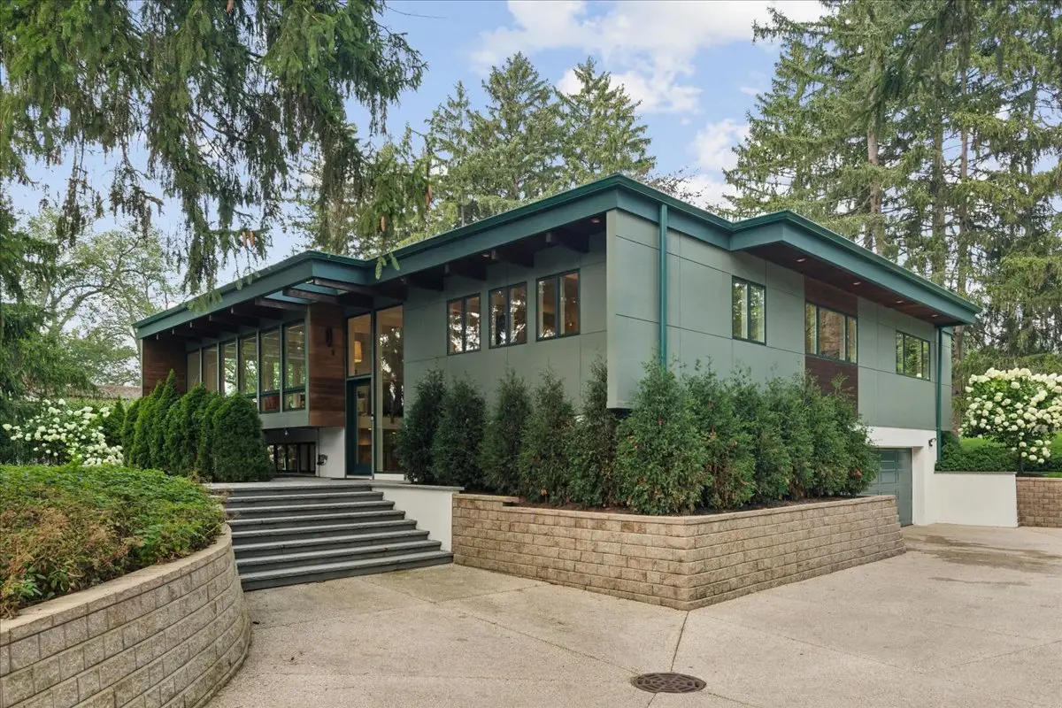 1436 S Estate Lane, Lake Forest, IL 60045 - Image #1