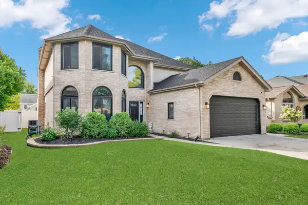 4823 W 106th Street, Oak Lawn, IL 60453