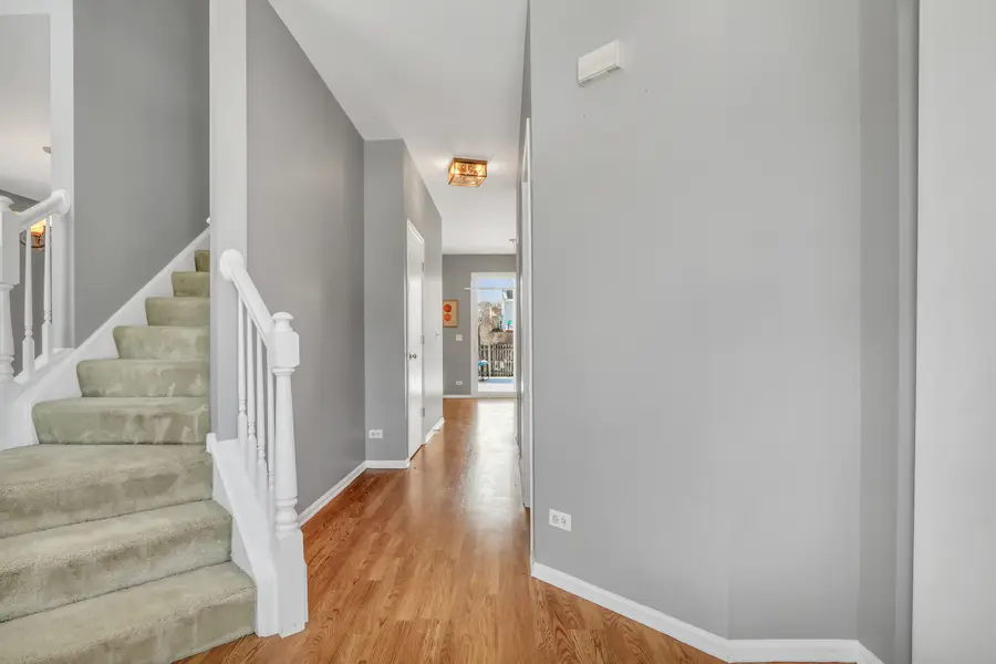 90 N Inverness Court, Round Lake, IL 60073 - Image #2