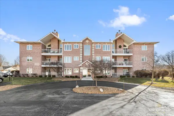17950 Settlers Pond Way #3B, Orland Park, IL 60467
