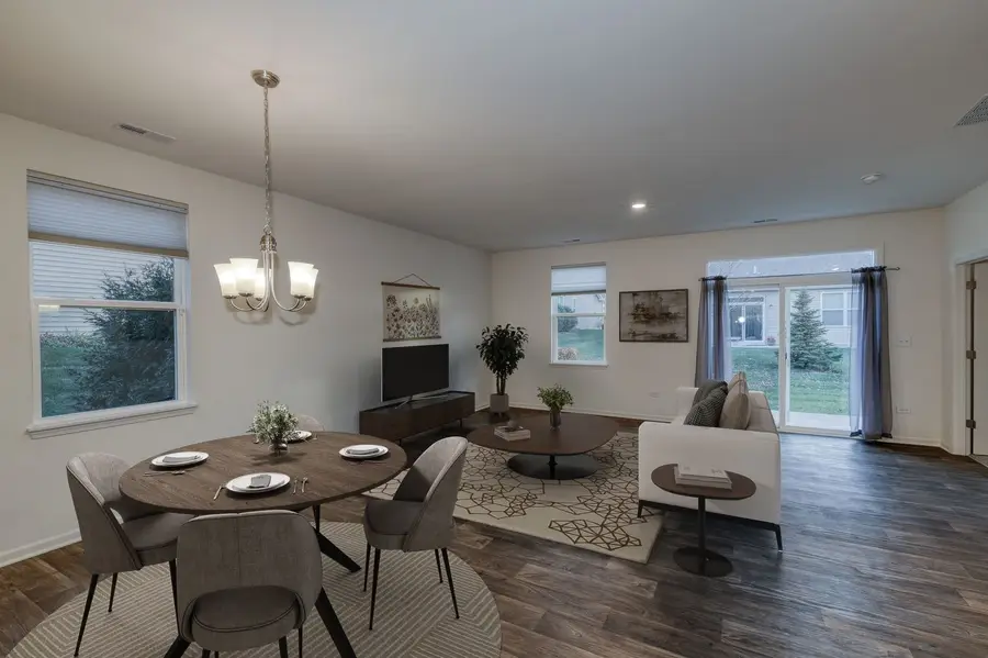 911 Darwin Street, North Aurora, IL 60542 - Image #2