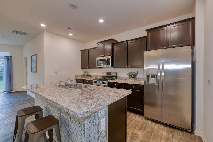 911 Darwin Street, North Aurora, IL 60542 - Image #3