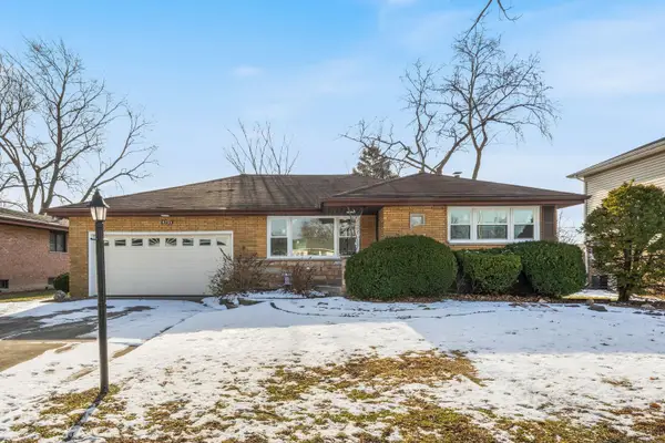 6733 W 88th Street, Oak Lawn, IL 60453