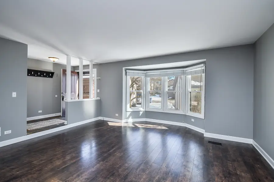 46 White Oak Circle #46, Saint Charles, IL 60174 - #3