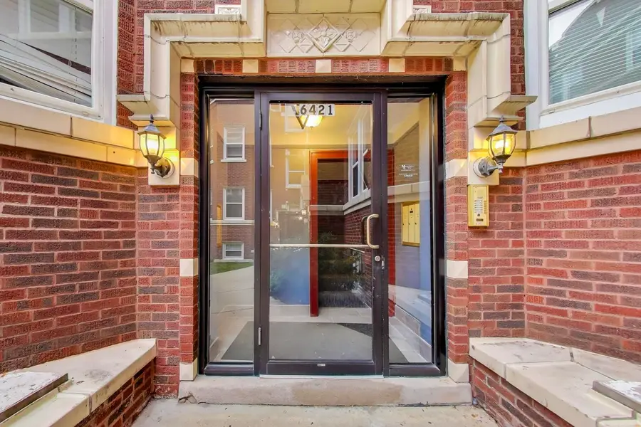 6421 N Greenview Avenue #2W, Chicago, IL 60626 - Image #2