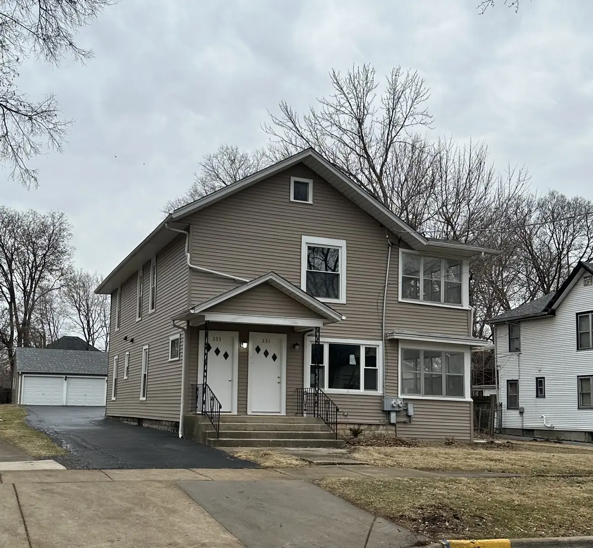 231-233 Williams Street, Aurora, IL 60506 - Image #1
