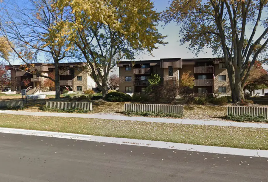 1510 N Rock Run Drive #2A, Crest Hill, IL 60435 - Image #2