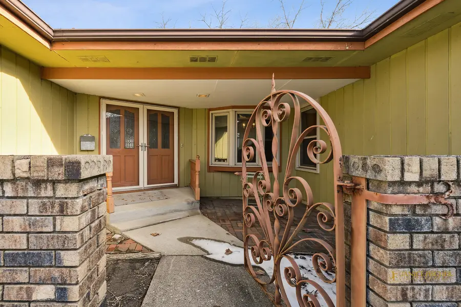 1402 N Millstream Drive, McHenry, IL 60050 - Image #2