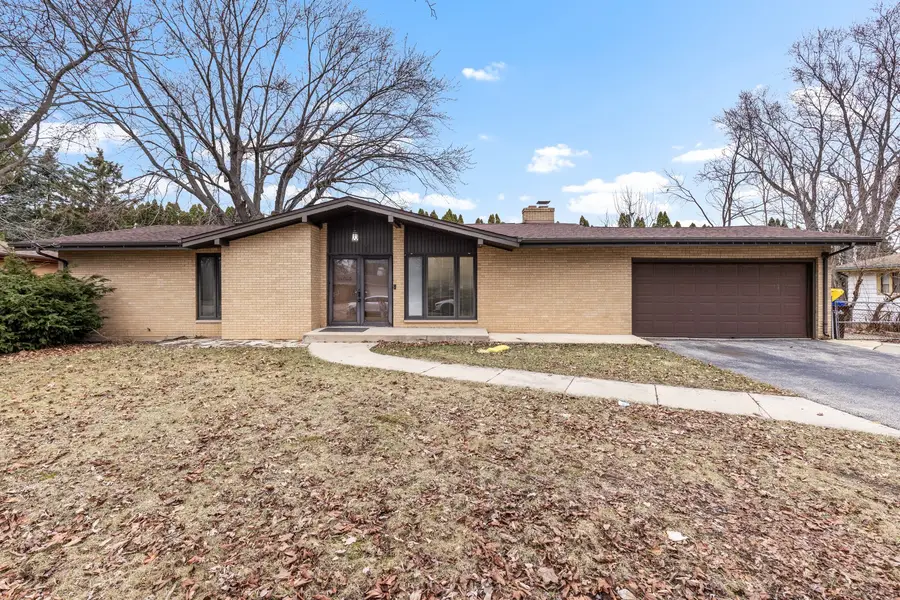 1303 Campus Hills Boulevard, Rockford, IL 61103 - #2