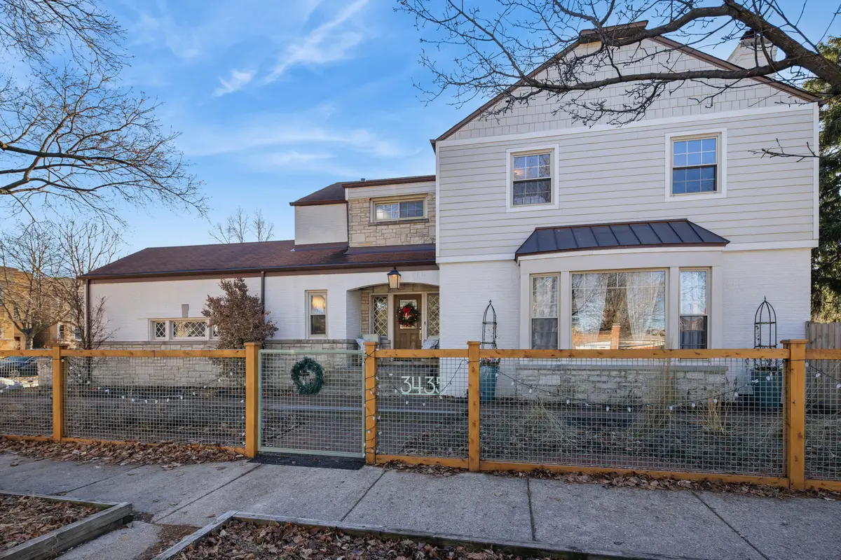 3435 W Ardmore Avenue, Chicago, IL 60659 - Image #1