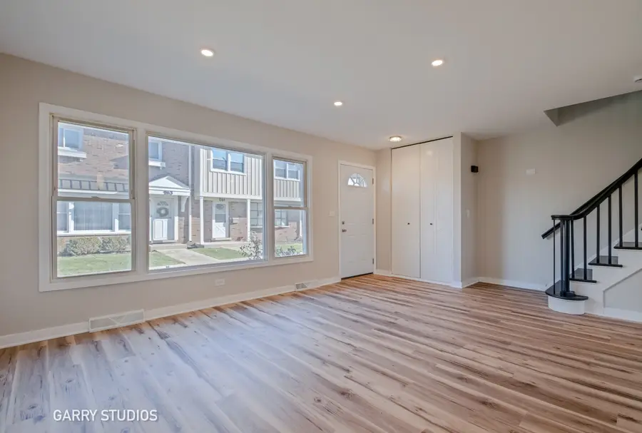 264 Bay Street, Wood Dale, IL 60191 - Image #2