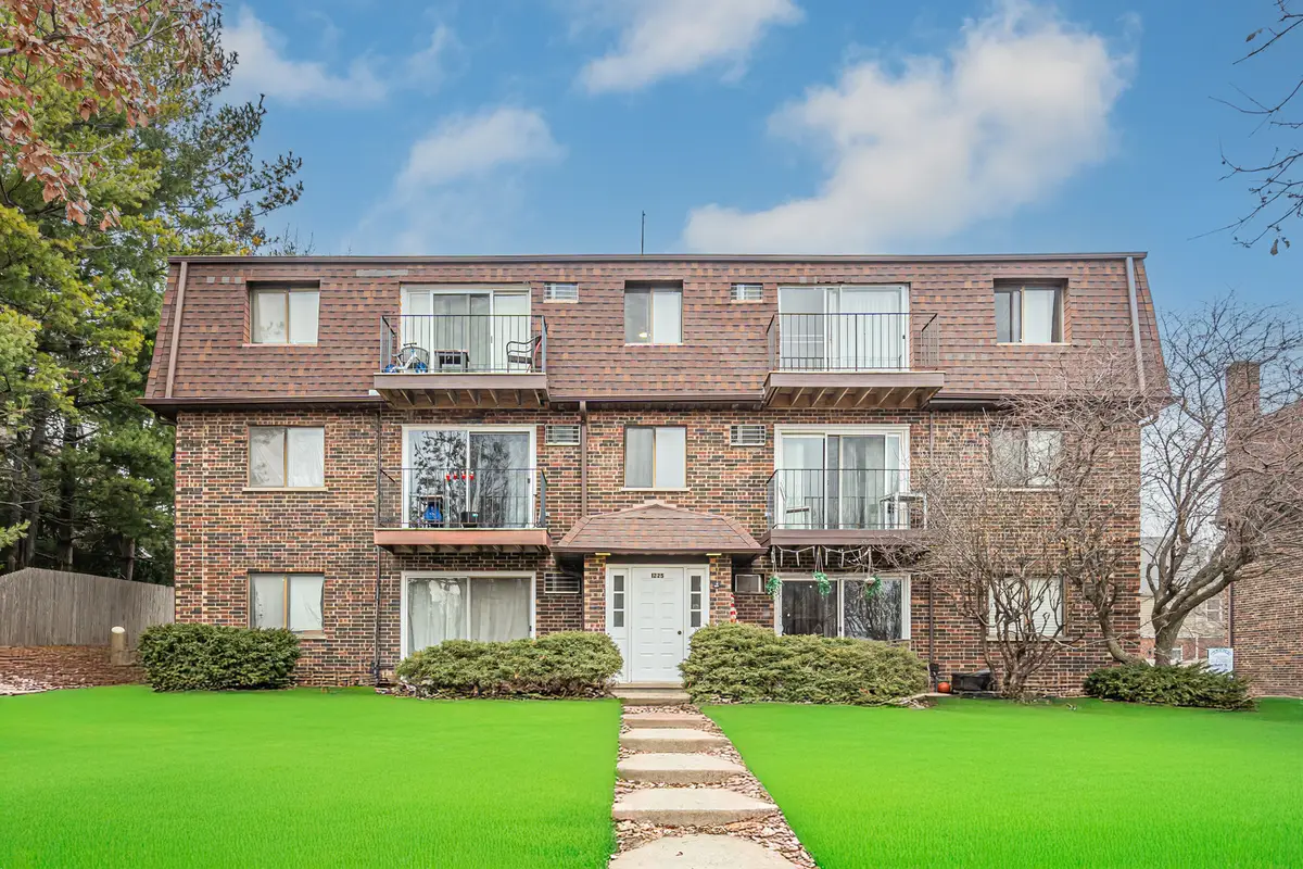1225 Whispering Hills Court #3B, Naperville, IL 60540 - Image #1