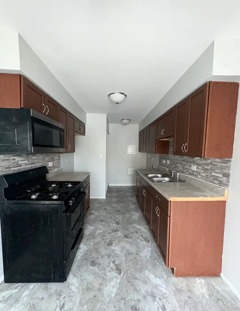 711 Driftwood Court #1, University Park, IL 60484 - Image #3