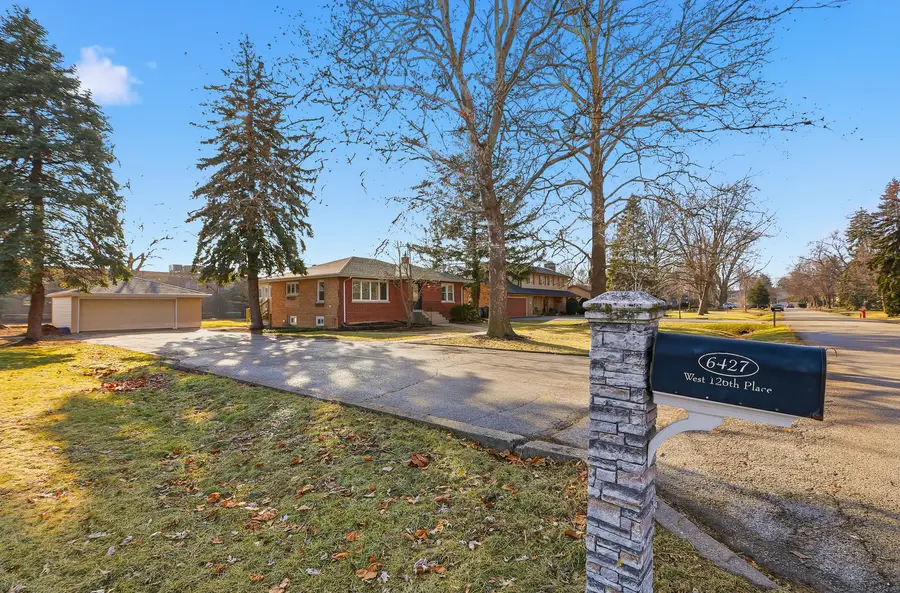6427 W 126th Place, Palos Heights, IL 60463 - Image #2