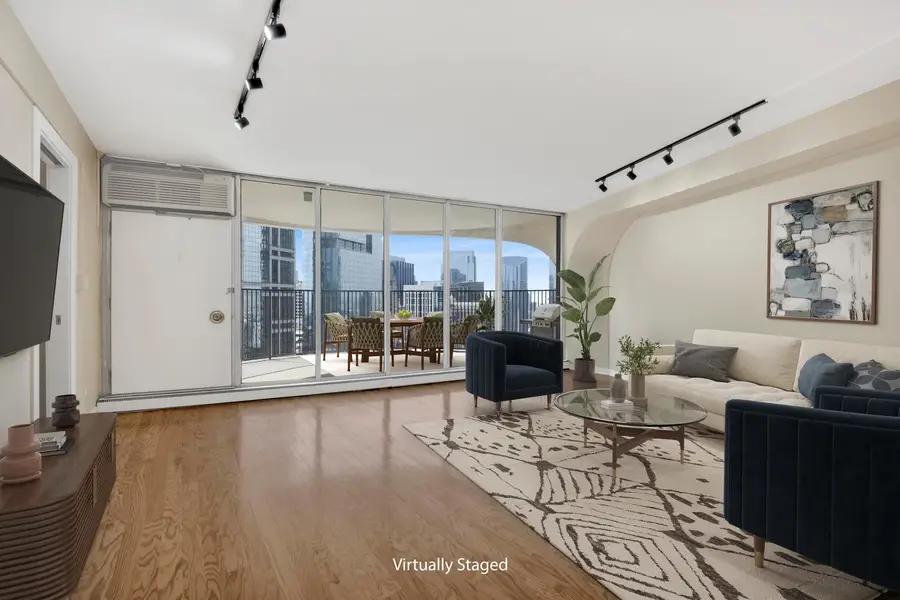 300 N State Street #4512, Chicago, IL 60654 - #2