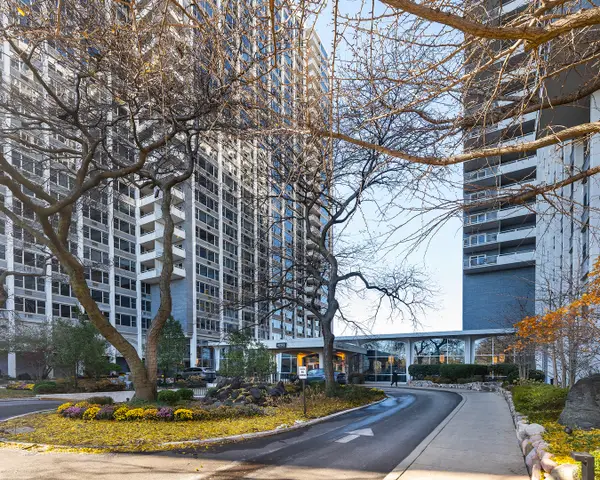 Address Withheld By Seller, Chicago, IL 60613