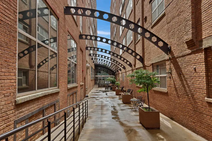 550 W Harrison Street #552, Chicago, IL 60607 - Image #2
