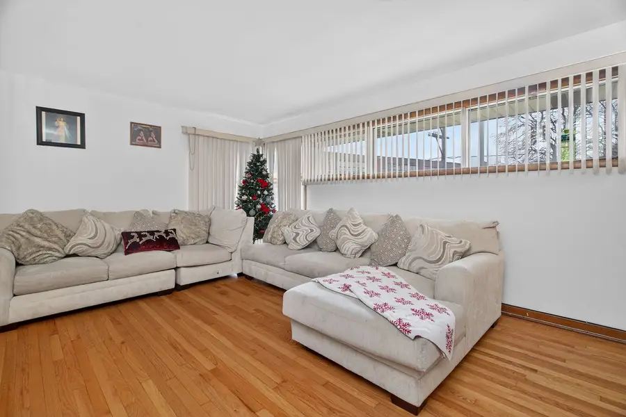 3703 Butterfield Road, Bellwood, IL 60104 - #3