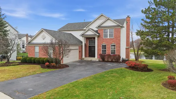 6 Camberwell Court, Algonquin, IL 60102