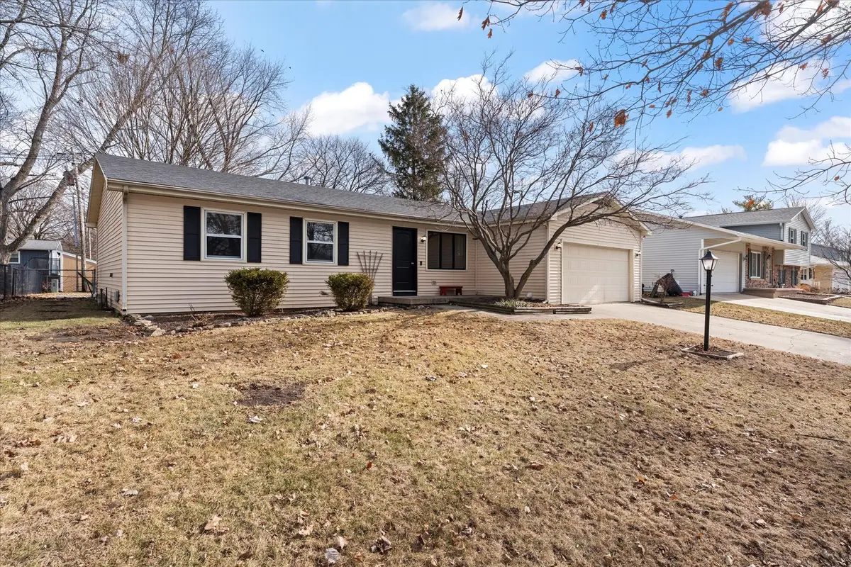 1904 Scottsdale Drive, Champaign, IL 61821 - Image #1