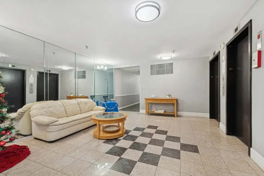 3700 Capri Court #510, Glenview, IL 60025 - Image #2