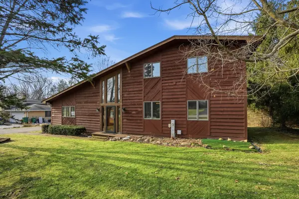 11250 Dineff Road, Lemont, IL 60439