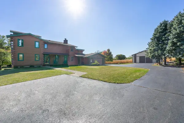 10N800 Muirhead Road, Elgin, IL 60124