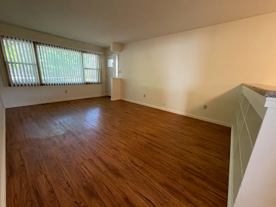 1003 E Mchenry Street, Urbana, IL 61801 - Image #3