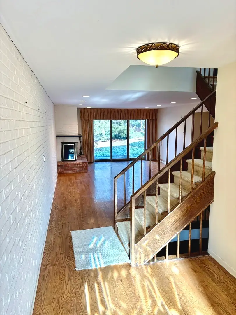 1720 Wildberry Drive #B, Glenview, IL 60025 - Image #3