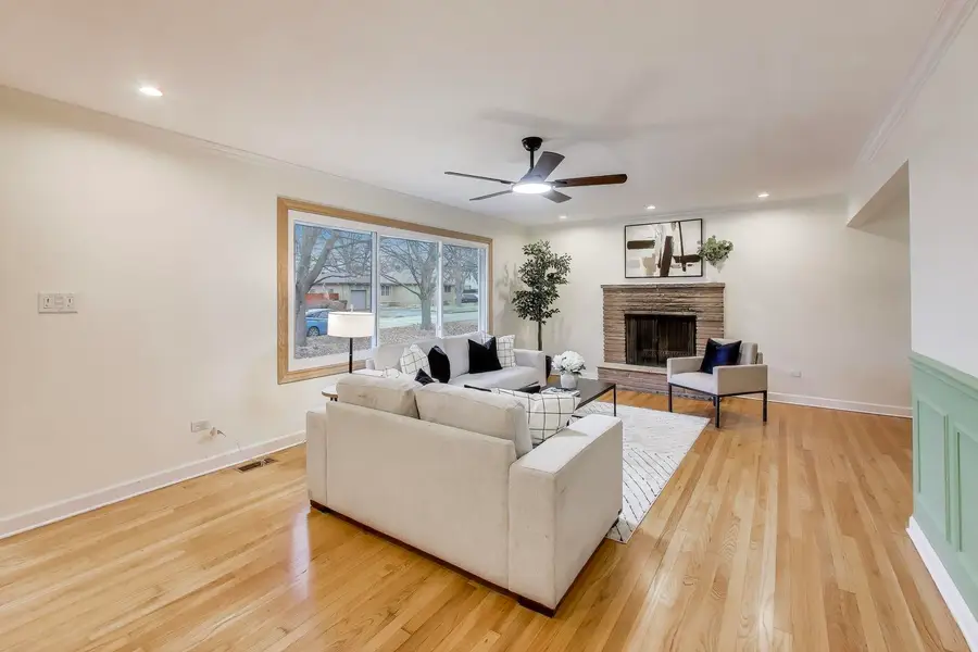 403 Dalton Avenue, Mundelein, IL 60060 - Image #3