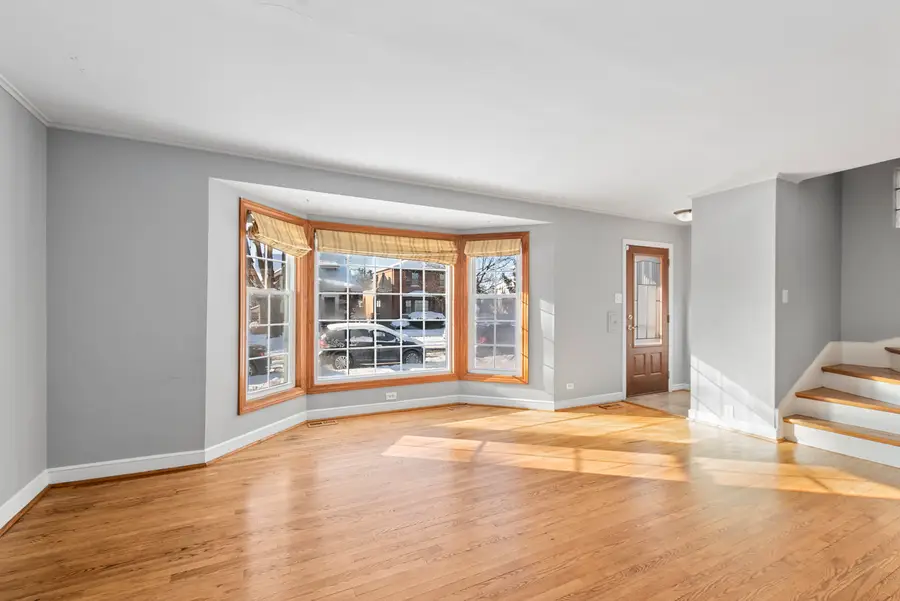 11131 S Artesian Avenue, Chicago, IL 60655 - Image #2