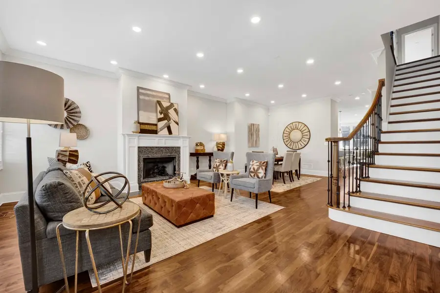 1433 W Winnemac Avenue, Chicago, IL 60640 - Image #2