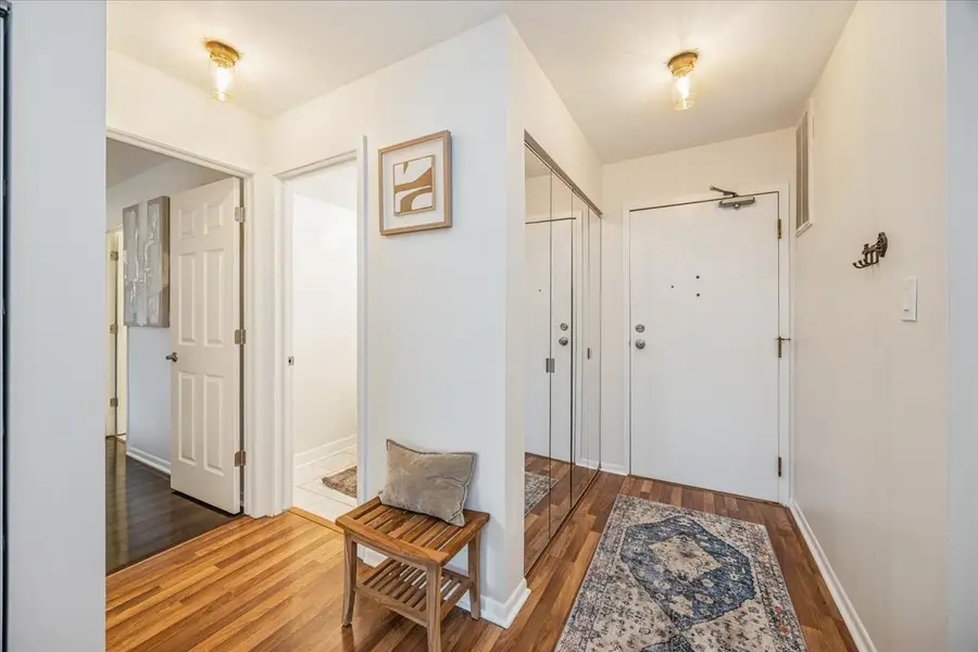 6425 Clarendon Hills Road #211, Willowbrook, IL 60527 - #2