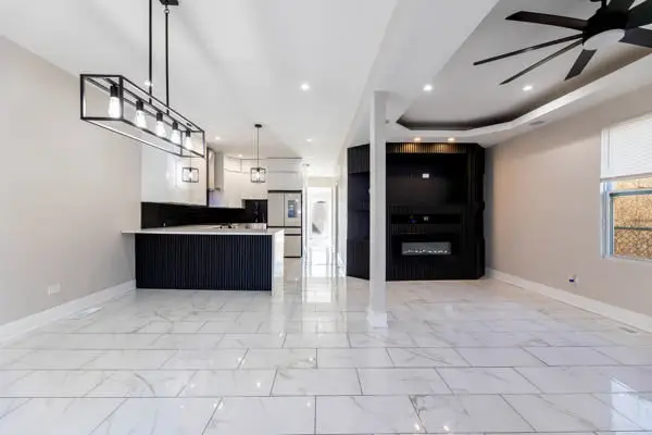 9068 S South Chicago Avenue, Chicago, IL 60617 - Image #2