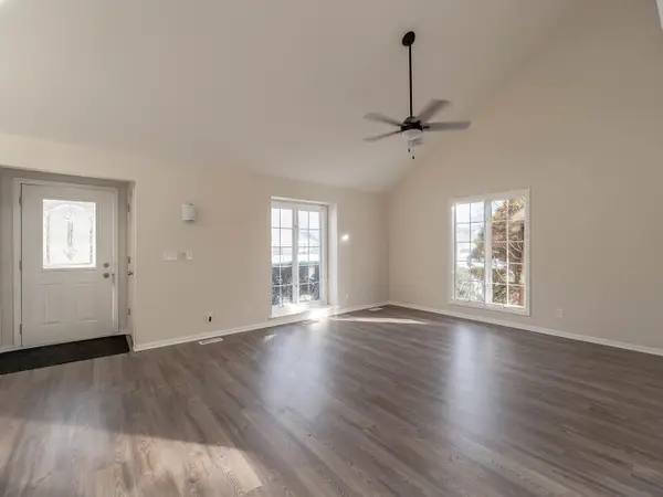 715 Concord Drive, Crystal Lake, IL 60014