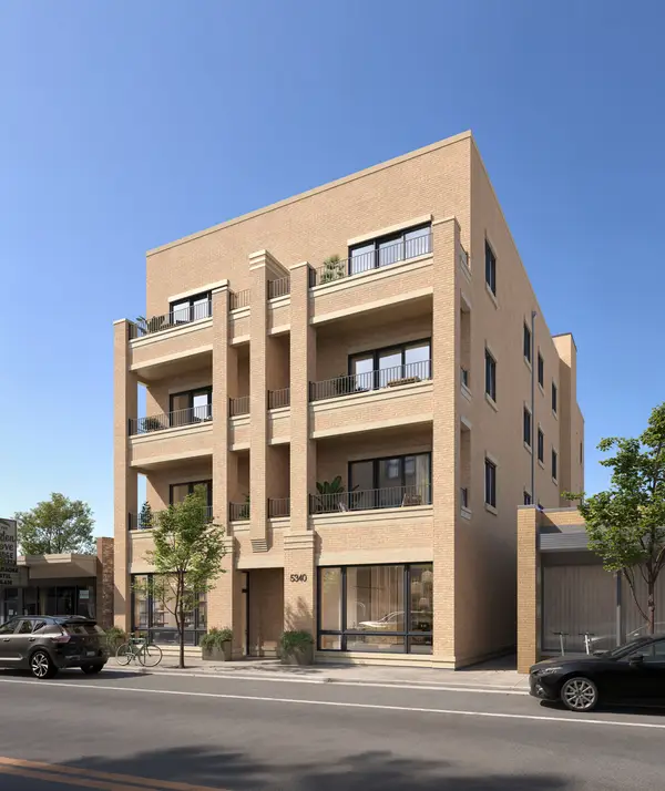 5340 N Lincoln Avenue #202, Chicago, IL 60625