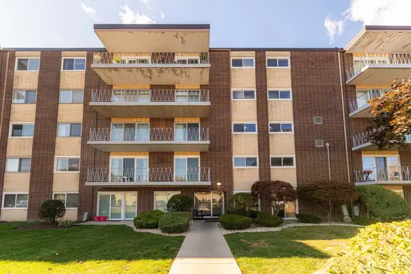 2900 Maple Avenue #15C, Downers Grove, IL 60515