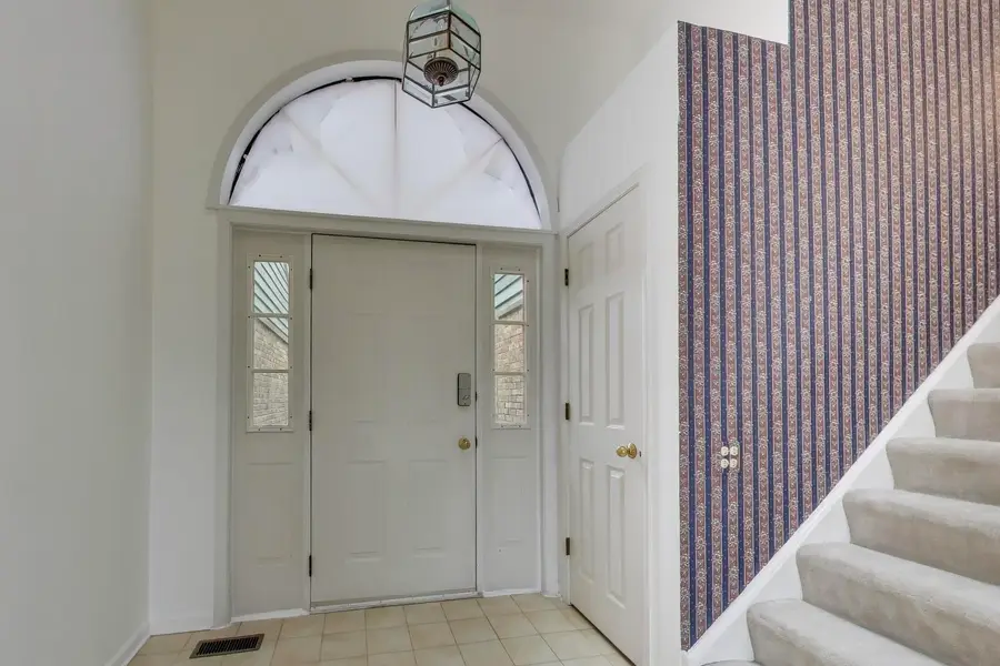 11467 Ashley Woods Drive, Westchester, IL 60154 - Image #3