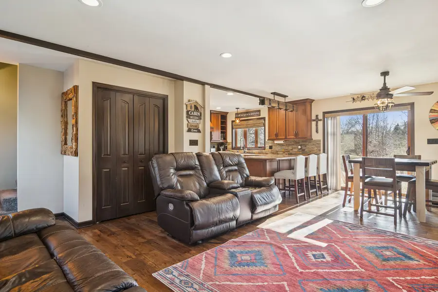 9510 Martin Drive, Spring Grove, IL 60081 - Image #2