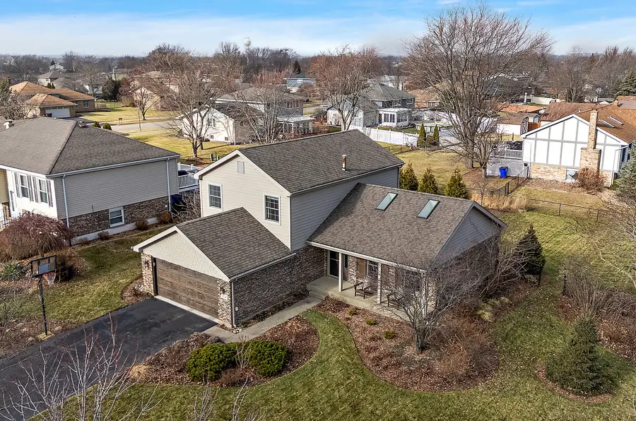 7458 W Wishing Well Drive, Frankfort, IL 60423 - Image #2