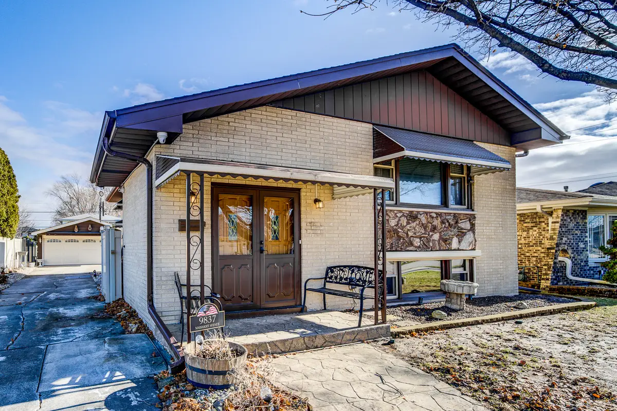 9837 Massasoit Avenue, Oak Lawn, IL 60453 - Image #1