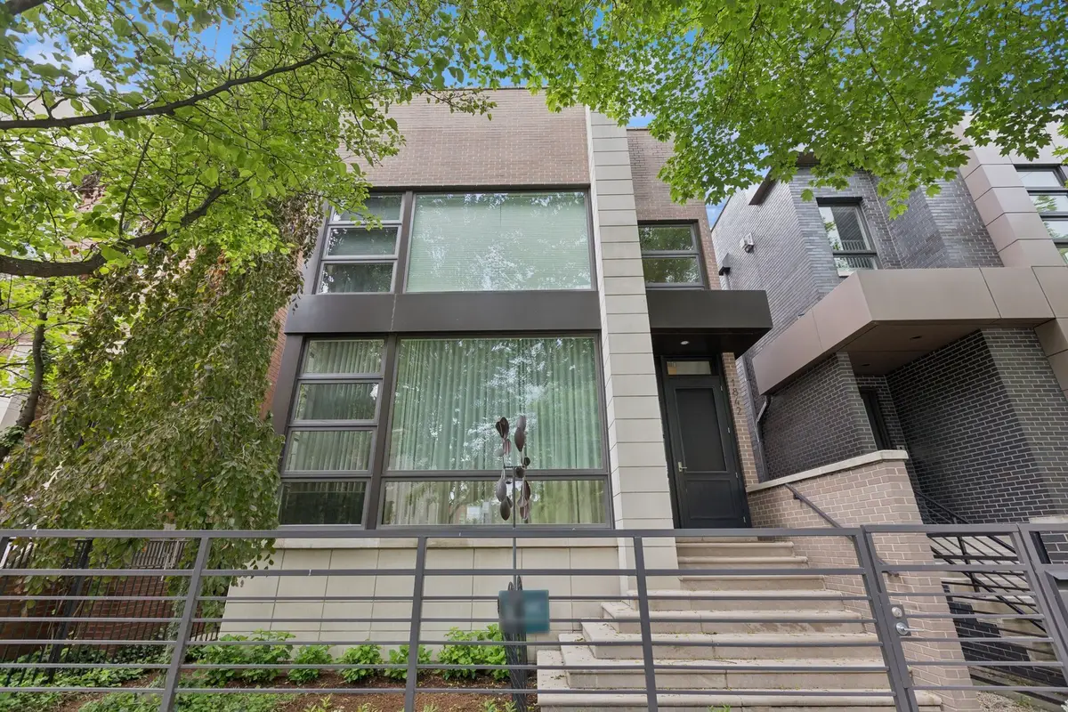 1842 N Wolcott Avenue, Chicago, IL 60622 - Image #1