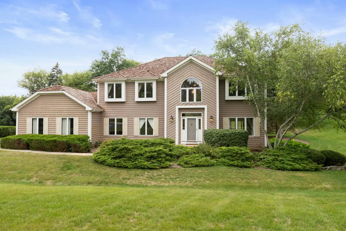 25410 N Cayuga Trail, Lake Barrington, IL 60010 - Image #1