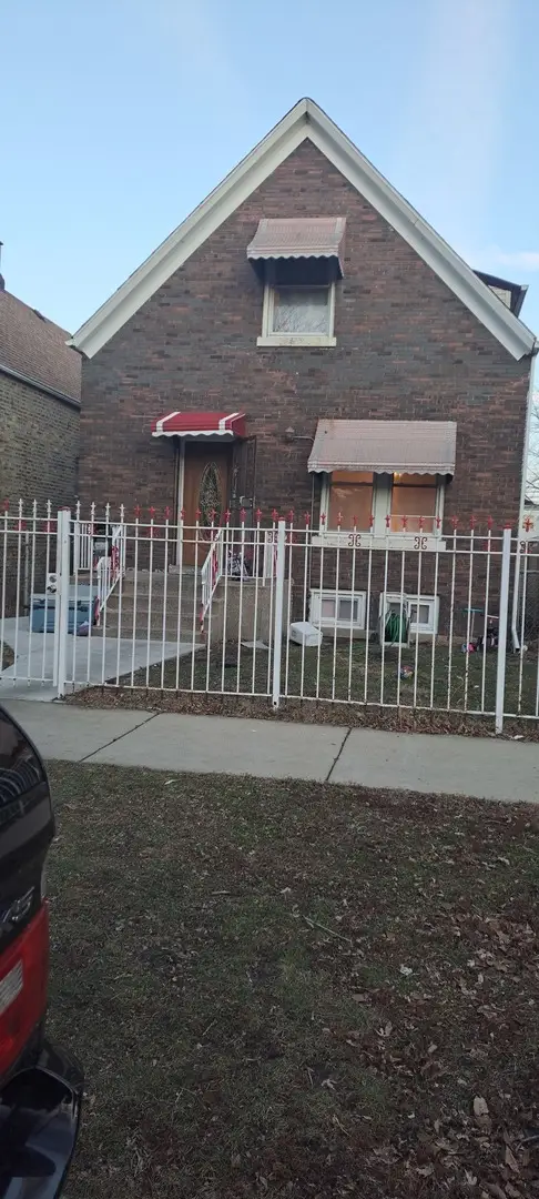 941 N Keystone Avenue, Chicago, IL 60651