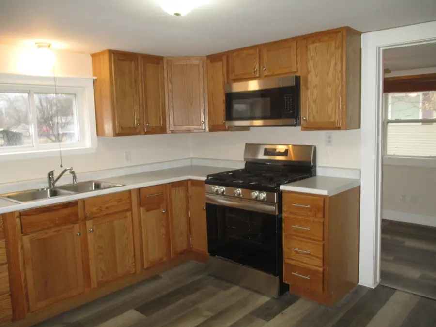 607 E Joliet Street, Ottawa, IL 61350 - Image #2