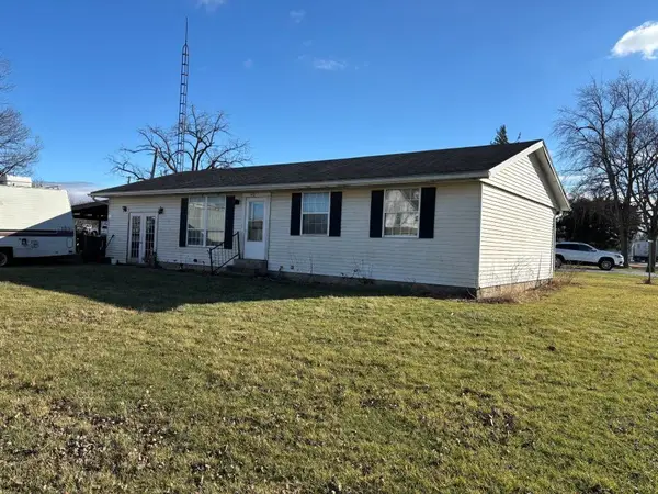 400 North Street, Donovan, IL 60931