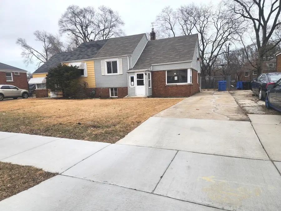 9731 S Brennan Avenue, Chicago, IL 60617 - #3